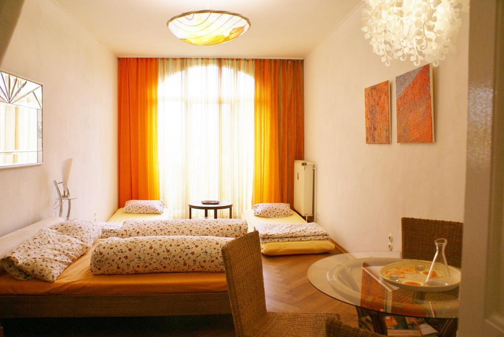 دريسدن Private Gastezimmer Bei Ila Zimmerling الغرفة الصورة